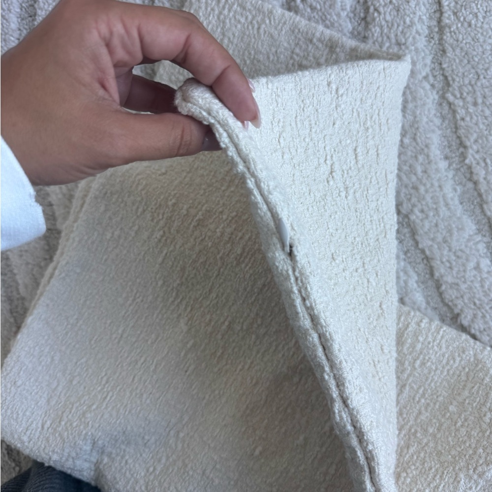 NWOT CB2 boucle pillow cover - ivory - Picture 3 of 4